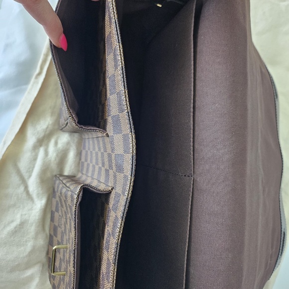 Statement piece- Louis Vuitton Broadway bag. Excellent Condition!!! main image 7